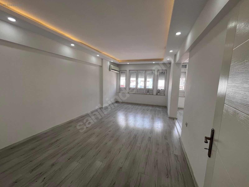 Cumhuriyet Mahallesi Merkezi Konumda Tadilatlı 1. Kat — fotoğraf 2