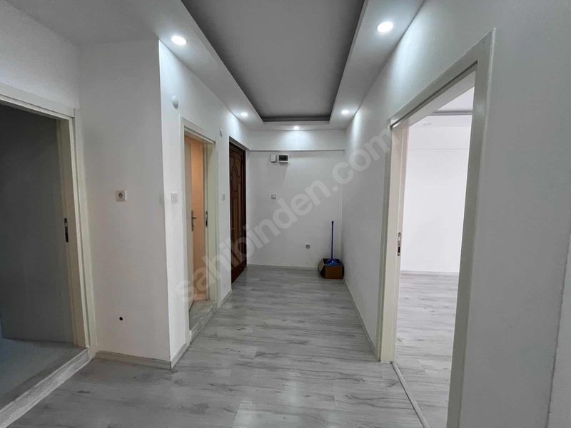 Cumhuriyet Mahallesi Merkezi Konumda Tadilatlı 1. Kat — fotoğraf 7