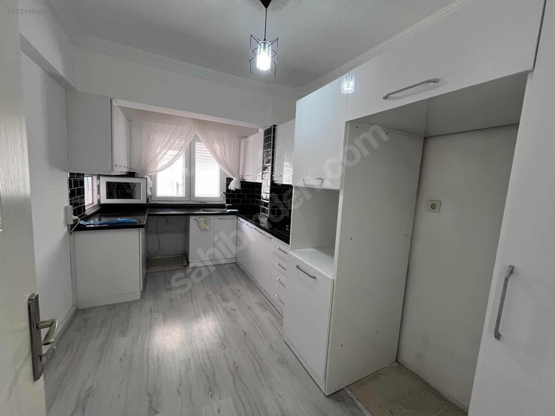 Cumhuriyet Mahallesi Merkezi Konumda Tadilatlı 1. Kat — fotoğraf 22