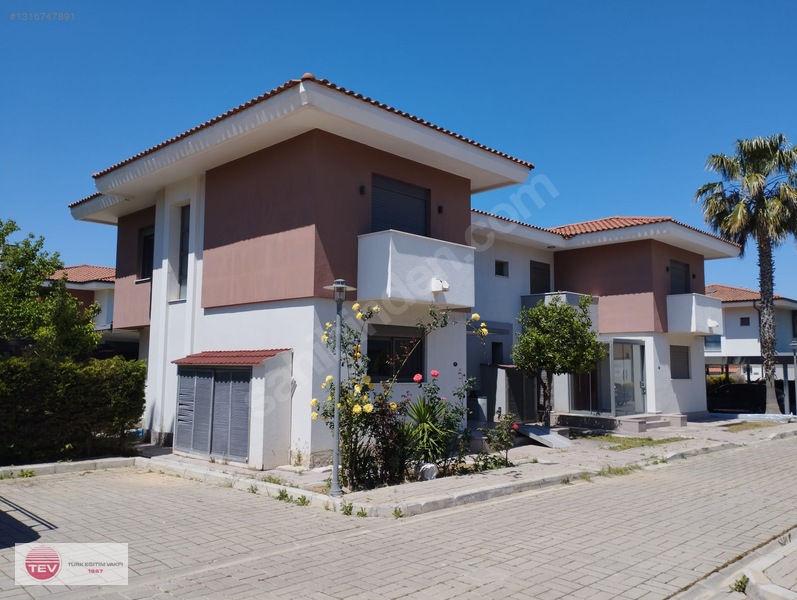 Türk Eğitim Vakfı'ndan İzmir Urla'da Kiralık Villa