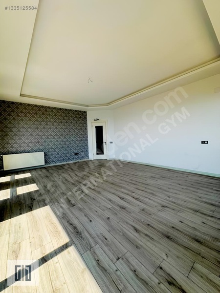 Mersin'de Kapalı Otoparklı,doğalgazlı,denize Sıfır Kiralık 3+1 — fotoğraf 7