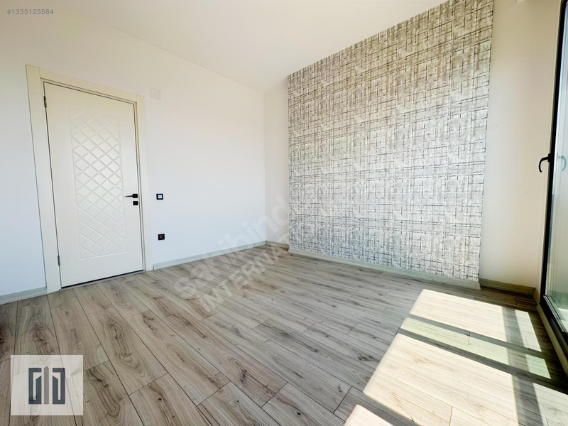 Mersin'de Kapalı Otoparklı,doğalgazlı,denize Sıfır Kiralık 3+1 — fotoğraf 14