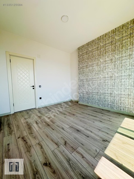 Mersin'de Kapalı Otoparklı,doğalgazlı,denize Sıfır Kiralık 3+1 — fotoğraf 15