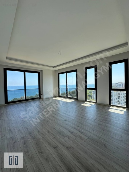Mersin'de Kapalı Otoparklı,doğalgazlı,denize Sıfır Kiralık 3+1 — fotoğraf 25