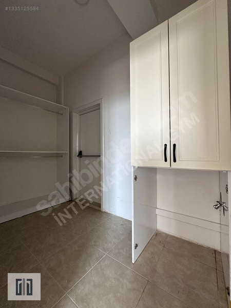 Mersin'de Kapalı Otoparklı,doğalgazlı,denize Sıfır Kiralık 3+1 — fotoğraf 39