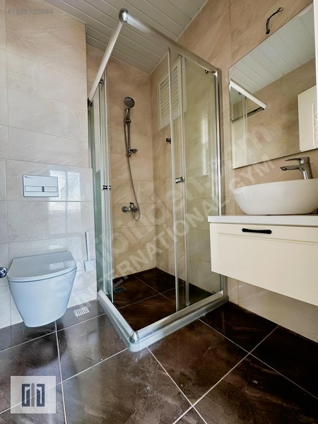 Mersin'de Kapalı Otoparklı,doğalgazlı,denize Sıfır Kiralık 3+1 — fotoğraf 40