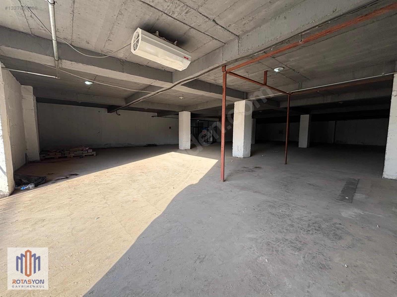 Rotasyon'dan Winstovn Yanı 2.000 M2 Kiralık Depo — fotoğraf 5