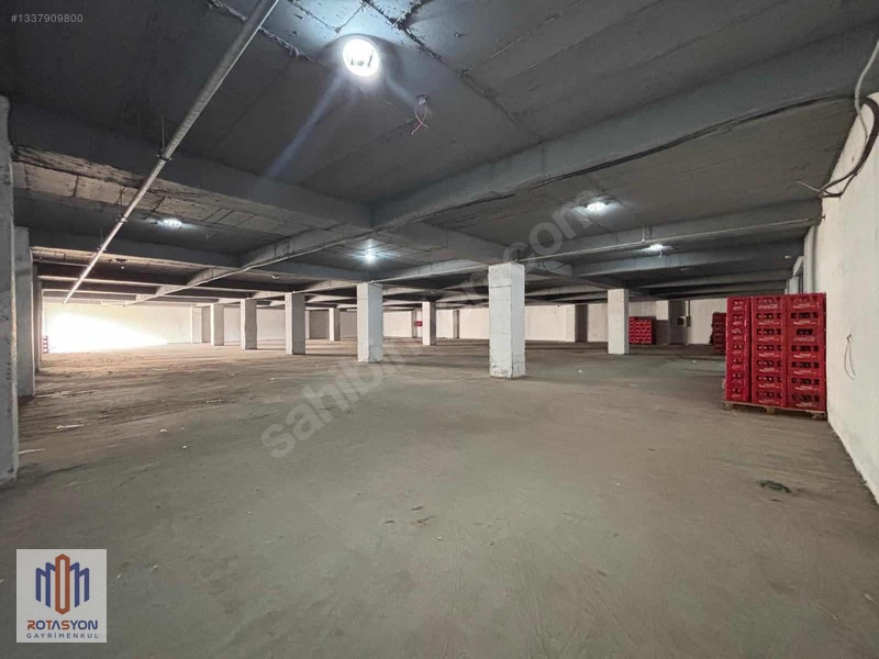 Rotasyon'dan Winstovn Yanı 2.000 M2 Kiralık Depo — fotoğraf 14