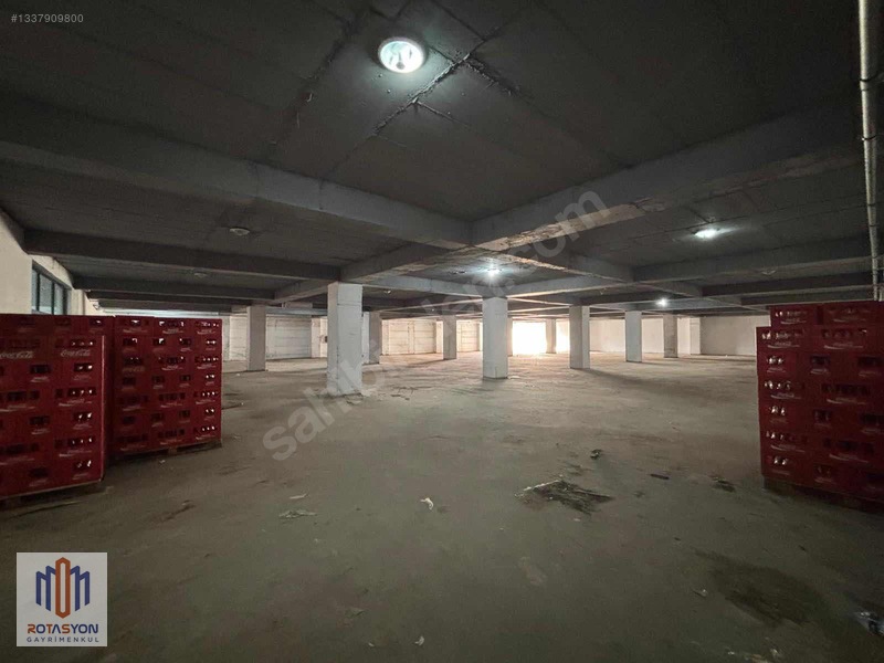 Rotasyon'dan Winstovn Yanı 2.000 M2 Kiralık Depo — fotoğraf 16