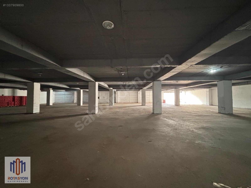 Rotasyon'dan Winstovn Yanı 2.000 M2 Kiralık Depo — fotoğraf 17