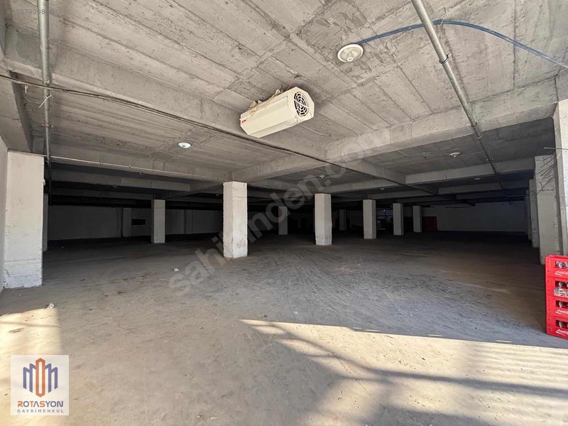 Rotasyon'dan Winstovn Yanı 2.000 M2 Kiralık Depo — fotoğraf 21
