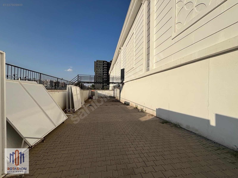 Rotasyon'dan Winstovn Yanı 2.000 M2 Kiralık Depo — fotoğraf 22