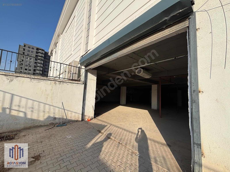 Rotasyon'dan Winstovn Yanı 2.000 M2 Kiralık Depo — fotoğraf 23