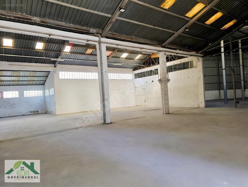 Gaziemir'de 1000m² Kiralık Depo & Fabrika - Ecir Den — fotoğraf 3