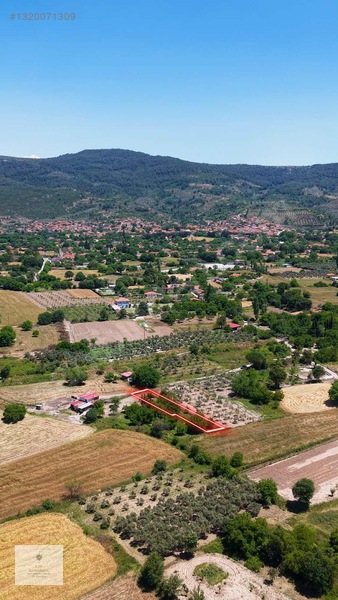 Yeşilyurt'ta 548m2 Yolu Olan Yerleşime Çok Yakın Tarla — fotoğraf 11