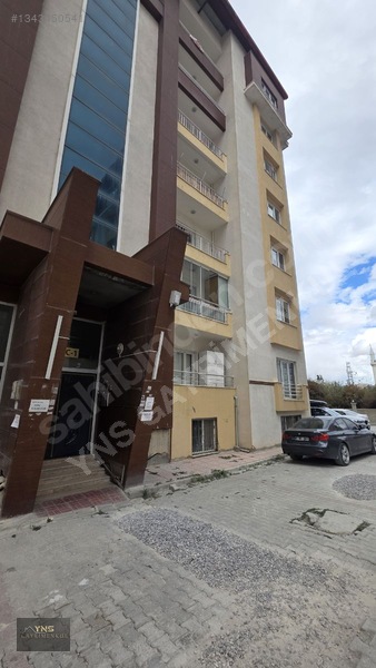 Satılık 1+1 Eşyalı Yarı Bodrum Daire — fotoğraf 3
