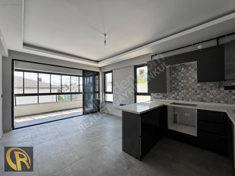 Realist'den Havuzlu Site İçerisinde Sıfır Lüks 2+1 Satılık Daire — fotoğraf 8