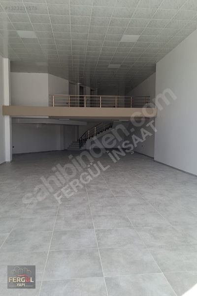 İpekyolu Caddesi'nde Kiralık Prestijli İş Yeri — fotoğraf 2