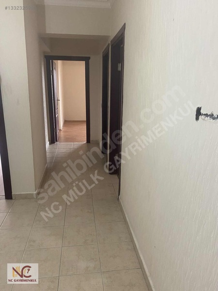 Nc'den Ş.c.karacada Sokullu Cd Üstü Masrafsız 3+1 1.katta 150 M2 — fotoğraf 16