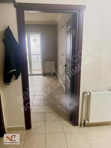 Nc'den Ş.c.karacada Sokullu Cd Üstü Masrafsız 3+1 1.katta 150 M2 — fotoğraf 17