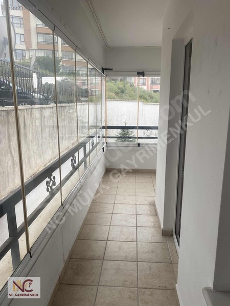 Nc'den Ş.c.karacada Sokullu Cd Üstü Masrafsız 3+1 1.katta 150 M2 — fotoğraf 24