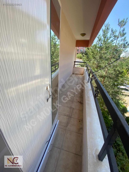 Nc'den Ş.c.karacada Sokullu Cd Üstü Masrafsız 3+1 1.katta 150 M2 — fotoğraf 32