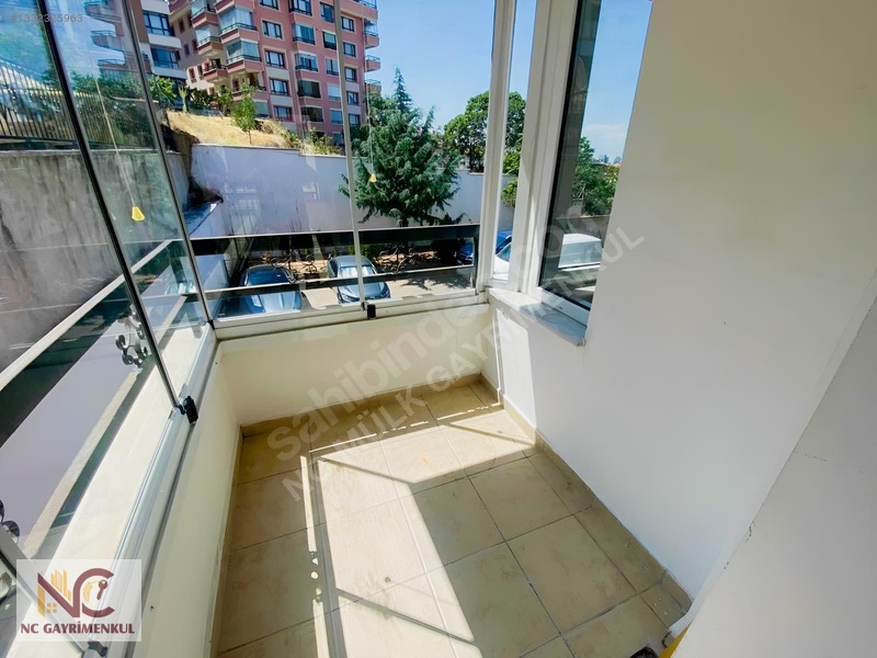 Nc'den Ş.c.karacada Sokullu Cd Üstü Masrafsız 3+1 1.katta 150 M2 — fotoğraf 34