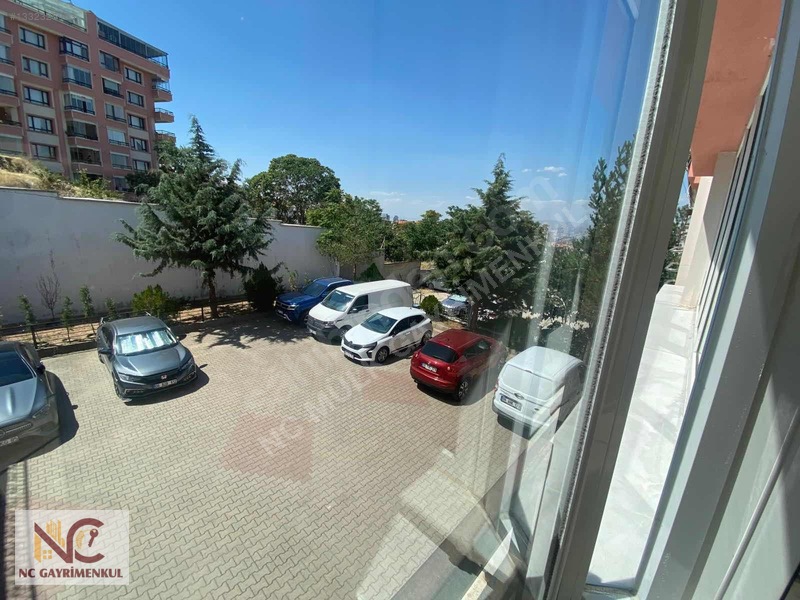 Nc'den Ş.c.karacada Sokullu Cd Üstü Masrafsız 3+1 1.katta 150 M2 — fotoğraf 35