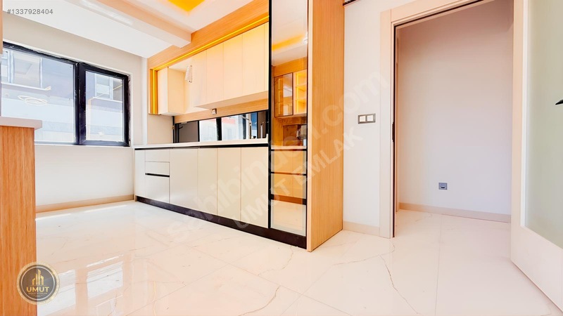 Umuttan Vural Baylan Bulv. Üzerinde Yerden Isıtmalı 3+1 Kiralık! — fotoğraf 3