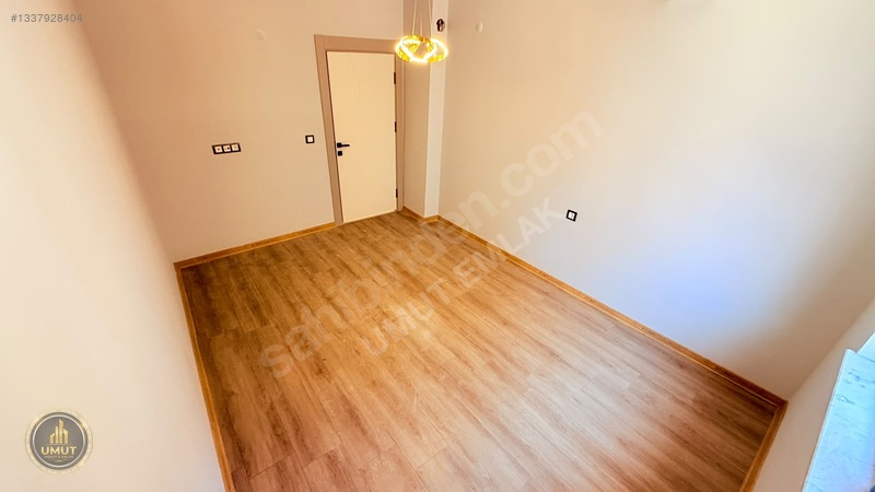 Umuttan Vural Baylan Bulv. Üzerinde Yerden Isıtmalı 3+1 Kiralık! — fotoğraf 27