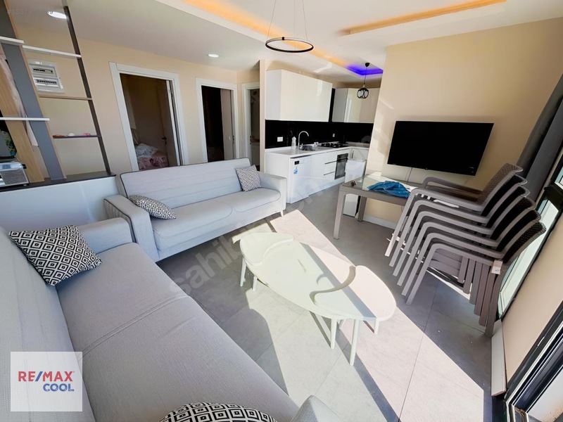 Akbükte Güvenlıklı Havuzlu Sıtede Full Denız Manzaralı 2+1 Daire — fotoğraf 13