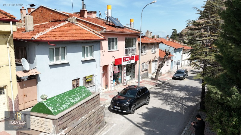 Afyon Baylan Emlak'Tan Olucak Mahallesinde Satılık Müstakil Ev