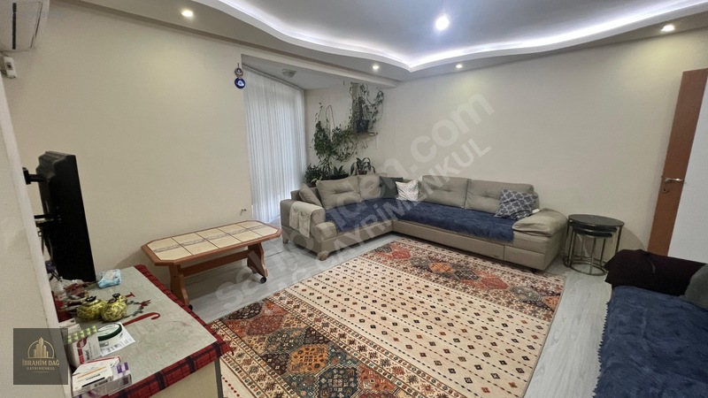 Dalamaman'da Satılık 3+1 Kapalı Mutfak Ara Kat Daire — fotoğraf 3
