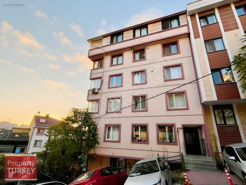 Seyrantepe Metroya Yakın Fırsat Fiyatlı Balkonlu Boş 2+1 Daire !