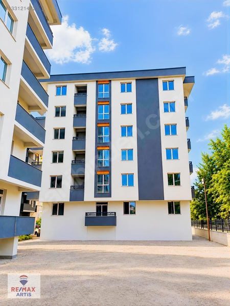 Remax Artis'den Dadaşkent'te Satılık 1+1 Sıfır Daire