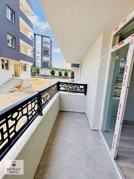 Remax Artis'den Dadaşkent'te Satılık 1+1 Sıfır Daire — fotoğraf 2
