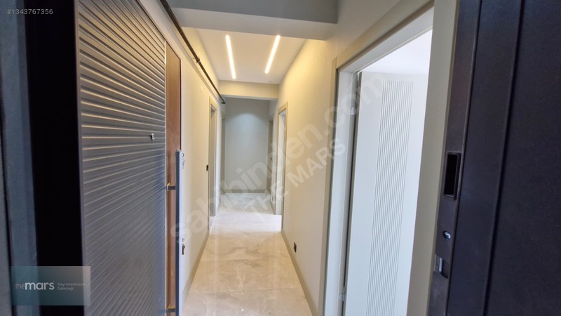 Kemalpaşa Ulucak'ta Satılık Kapalı Mutfak 2+1 Oturum Hazır Daire — fotoğraf 3