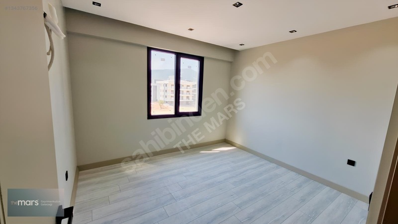 Kemalpaşa Ulucak'ta Satılık Kapalı Mutfak 2+1 Oturum Hazır Daire — fotoğraf 5