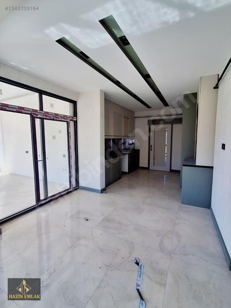 Kiralık 2.5+1 Sıfır Hazin Emlak — fotoğraf 2