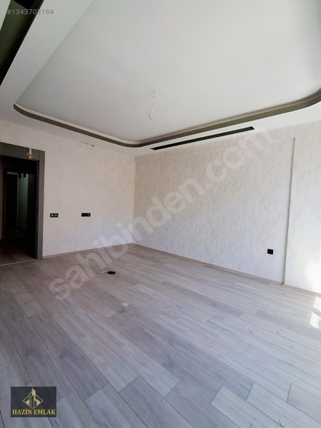 Kiralık 2.5+1 Sıfır Hazin Emlak — fotoğraf 4