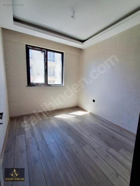 Kiralık 2.5+1 Sıfır Hazin Emlak — fotoğraf 6