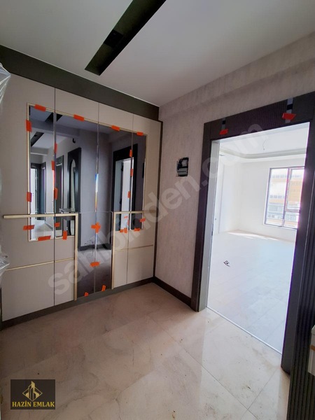Kiralık 2.5+1 Sıfır Hazin Emlak — fotoğraf 8