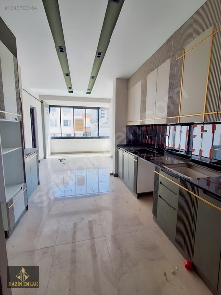Kiralık 2.5+1 Sıfır Hazin Emlak — fotoğraf 15