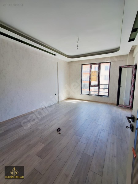 Kiralık 2.5+1 Sıfır Hazin Emlak — fotoğraf 16