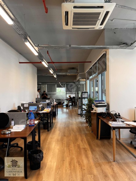 İzpark Plaza Teraslı 320 M2 Satılık Masrafsız Ofis — fotoğraf 9