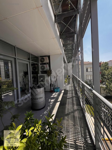 İzpark Plaza Teraslı 320 M2 Satılık Masrafsız Ofis — fotoğraf 30