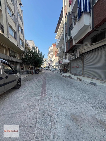 Fırsat Yer Merkezde Satılık Dükkan+Daire