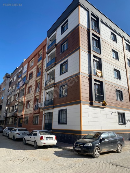 Acill Satılık Fiyat Düştü Su Deposu Civarı 130M2 Zemin