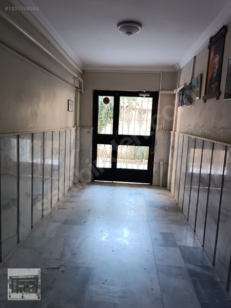 Adatepe De Üç Oda Bir Salon Birinci Kat Asansörlü Kiralık Daire — fotoğraf 3