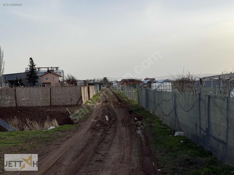 Karahüyükte 300m2 Elekt. Sulu Bahçeler — fotoğraf 11